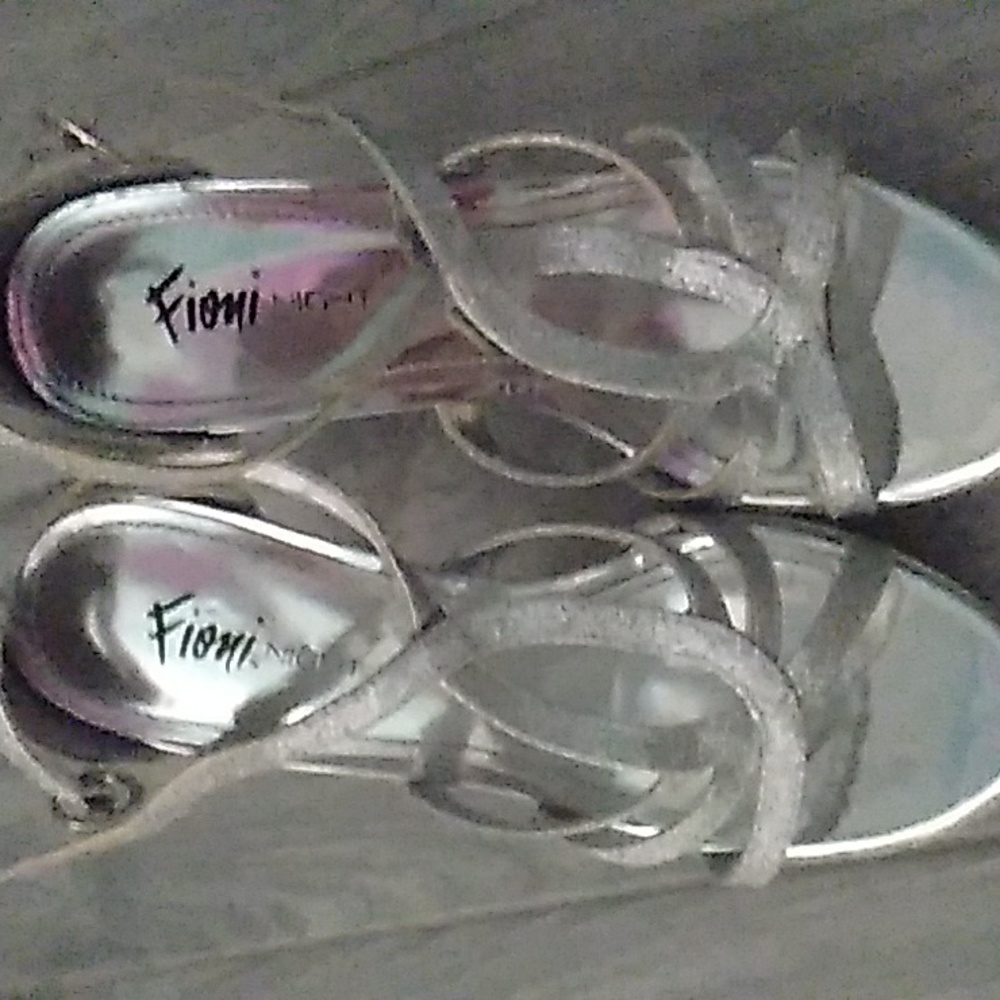 Fioni night heels